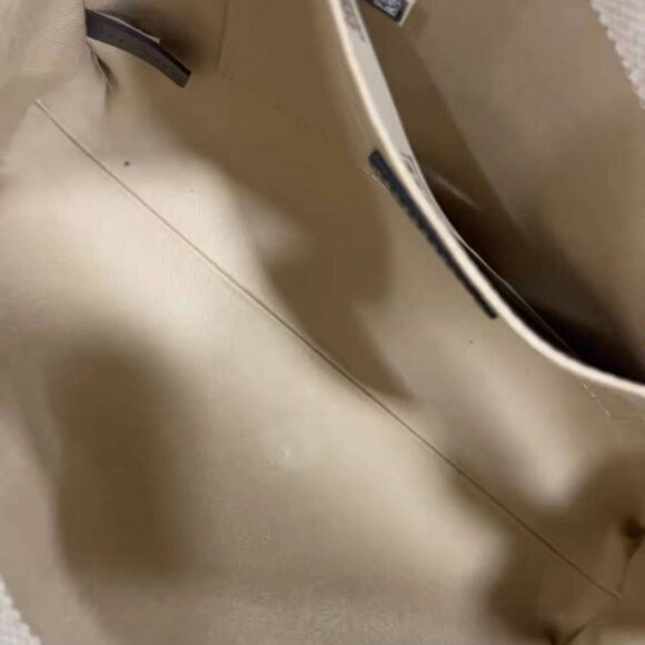 Chloé Canvas Tote Bag - Picture 8 of 8